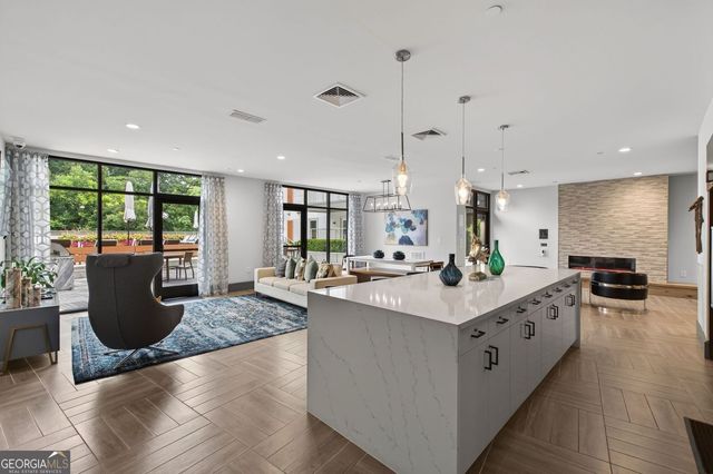 775 Juniper Street NE 328, Atlanta, GA 30308