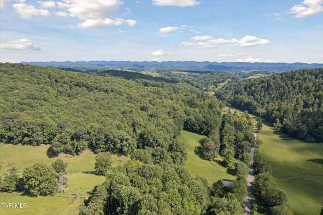 000 Long Hollow Road, Nickelsville, VA 24271