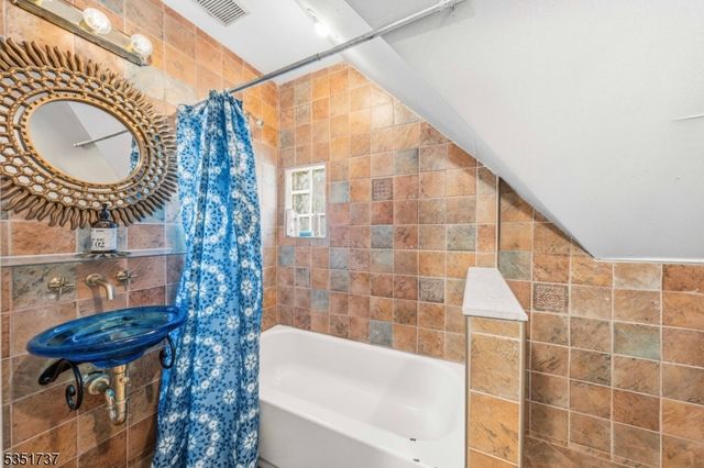 426 Walnut St, Roselle Boro, NJ 07203