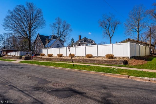 426 Walnut St, Roselle Boro, NJ 07203