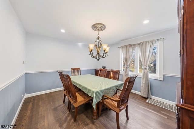 426 Walnut St, Roselle Boro, NJ 07203