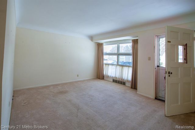 3822 Whittier Avenue, Flint, MI 48506