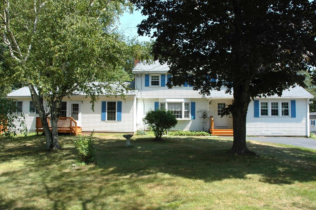 10 South Road, Londonderry, NH 03053