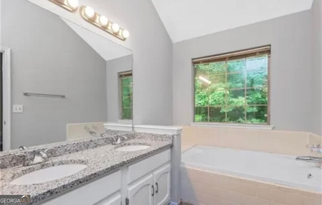 956 Forest Path, Stone Mountain, GA 30088