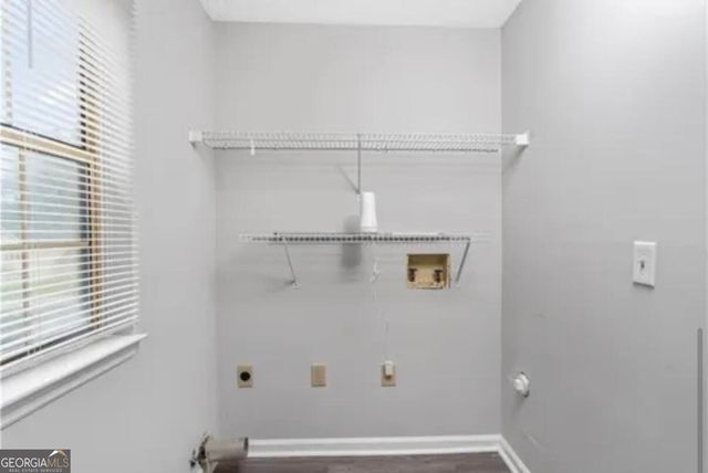 956 Forest Path, Stone Mountain, GA 30088