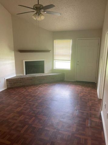 104 Jim Cage LN C, Hutto, TX 78634