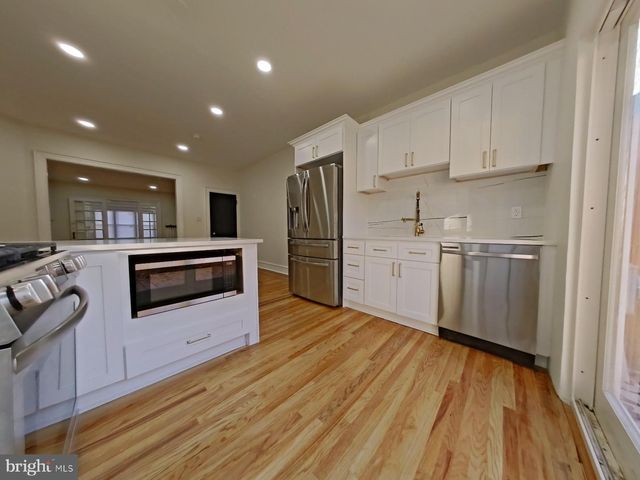 4622 LOCUST ST, Philadelphia, PA 19139