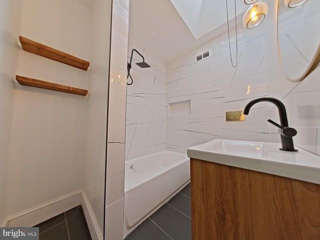 4622 LOCUST ST, Philadelphia, PA 19139