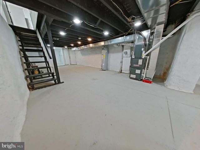 4622 LOCUST ST, Philadelphia, PA 19139