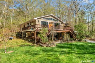 567 Fire Street, Montville, CT 06370