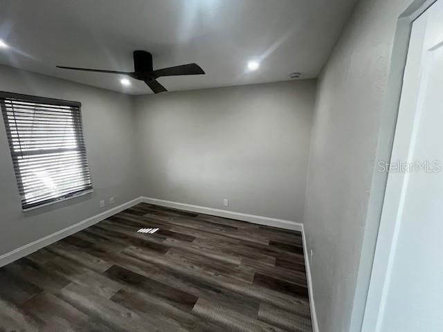 1013 W PEPPERTREE DRIVE 115, Sarasota, FL 34242