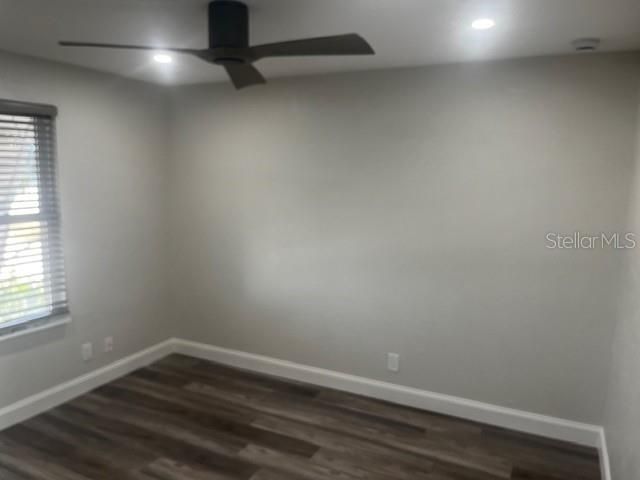 1013 W PEPPERTREE DRIVE 115, Sarasota, FL 34242