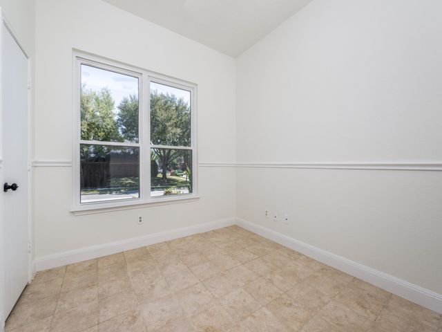 1810 Crosshaven Drive, Lewisville, TX 75077