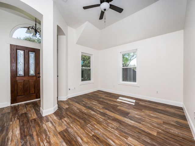 1810 Crosshaven Drive, Lewisville, TX 75077