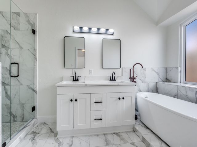 1810 Crosshaven Drive, Lewisville, TX 75077