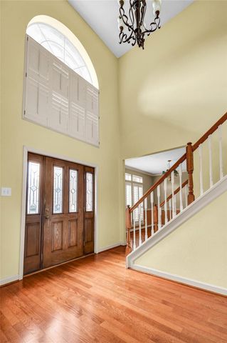 244 Plum Circle, Lake Jackson, TX 77566