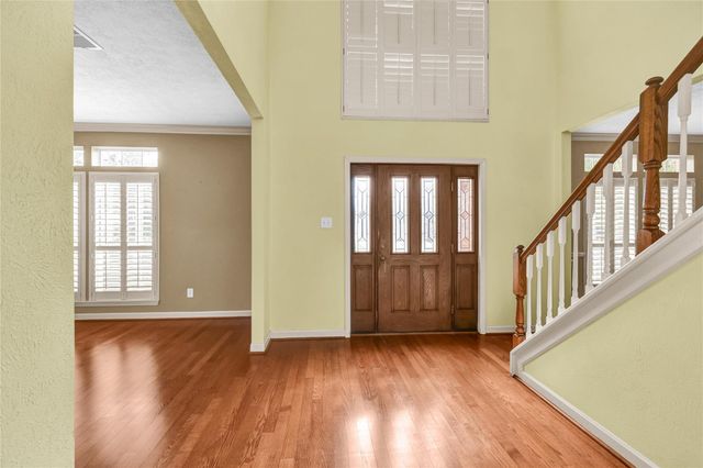 244 Plum Circle, Lake Jackson, TX 77566