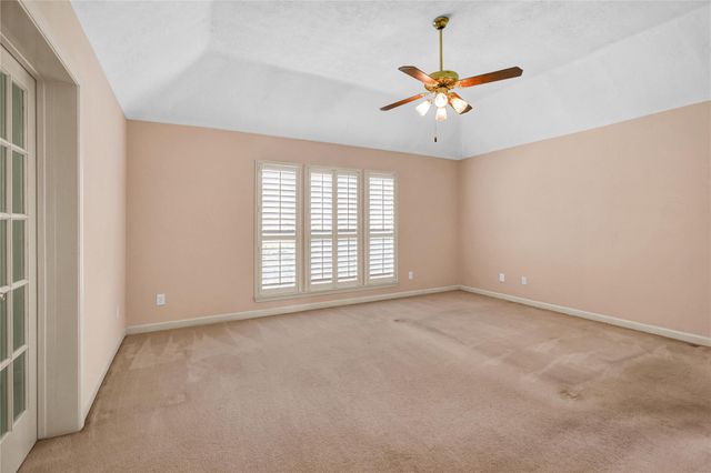 244 Plum Circle, Lake Jackson, TX 77566
