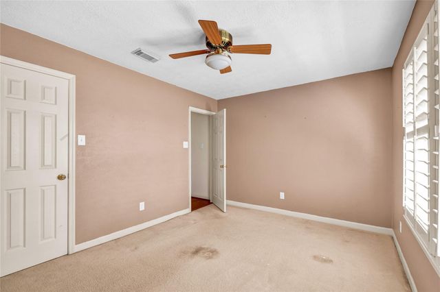 244 Plum Circle, Lake Jackson, TX 77566