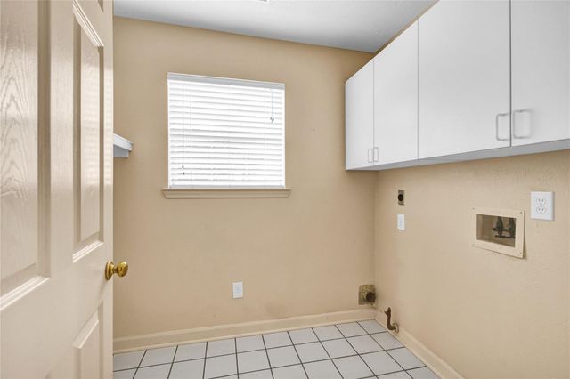 244 Plum Circle, Lake Jackson, TX 77566