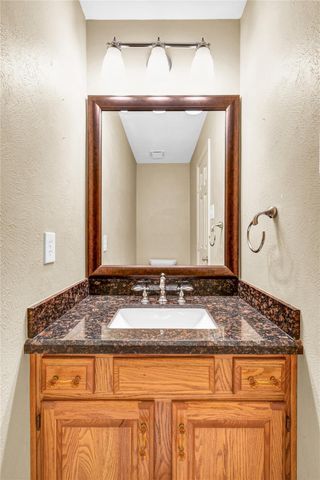 244 Plum Circle, Lake Jackson, TX 77566