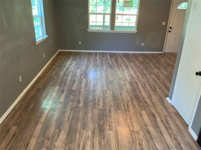2820 Fisher Hill Lane 2, Baytown, TX 77520
