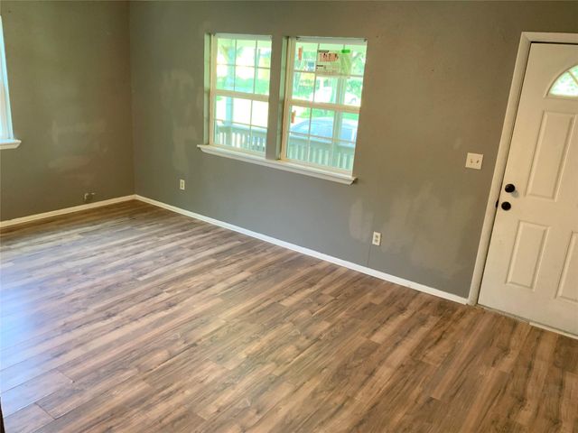 2820 Fisher Hill Lane 2, Baytown, TX 77520