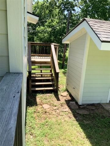 2820 Fisher Hill Lane 2, Baytown, TX 77520