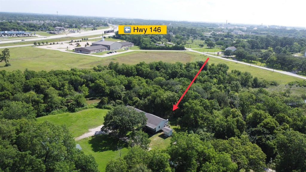 2820 Fisher Hill Lane 2, Baytown, TX 77520