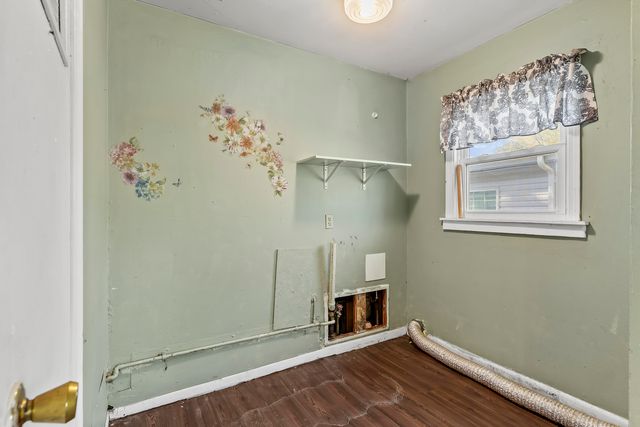 2747 W Lincoln Street, Springfield, MO 65802