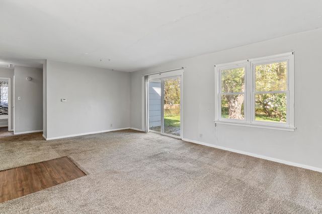 2747 W Lincoln Street, Springfield, MO 65802