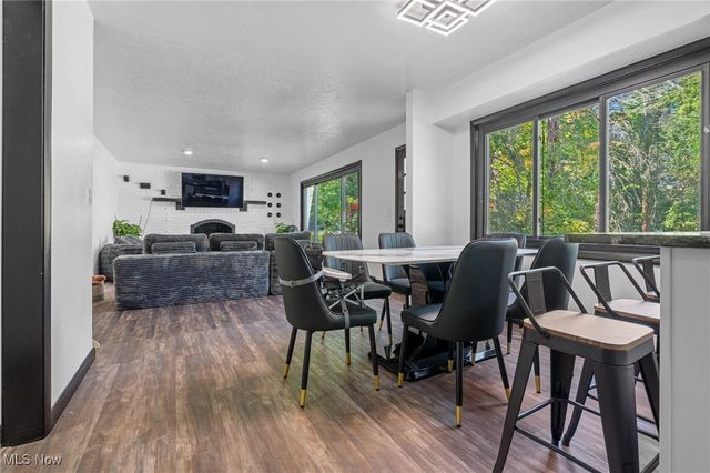 6713 Farview Road, Brecksville, OH 44141