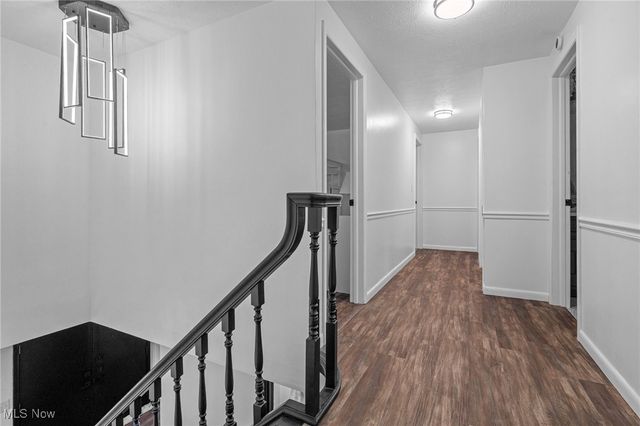 6713 Farview Road, Brecksville, OH 44141