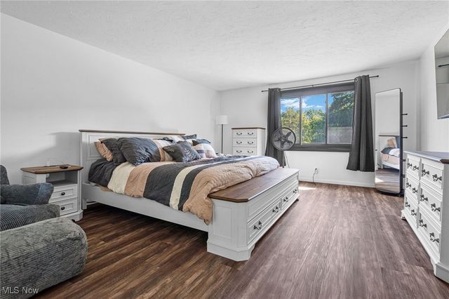 6713 Farview Road, Brecksville, OH 44141