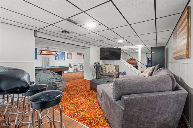 6713 Farview Road, Brecksville, OH 44141