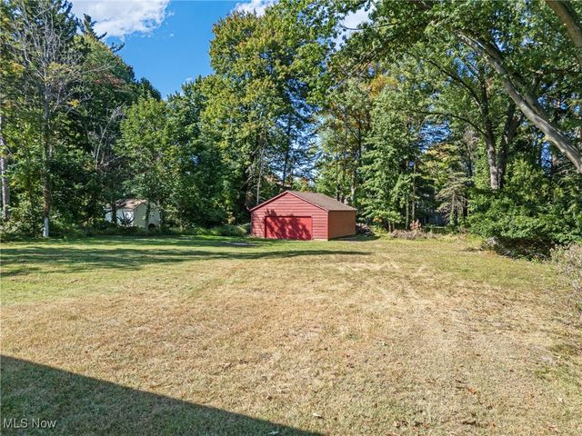6713 Farview Road, Brecksville, OH 44141