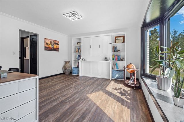 6713 Farview Road, Brecksville, OH 44141