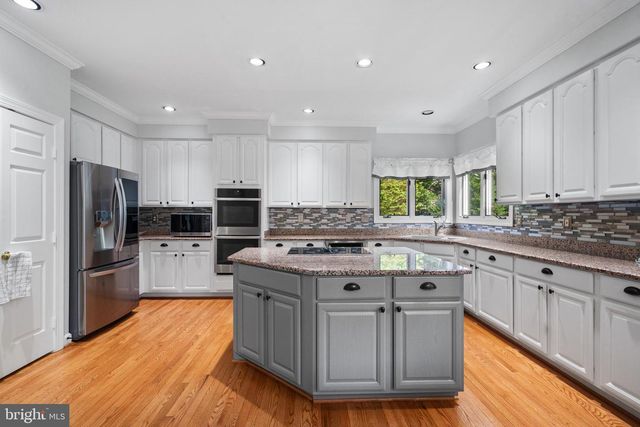 4209 HARDY RIDGE DR, Woodbridge, VA 22192