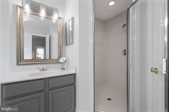 4209 HARDY RIDGE DR, Woodbridge, VA 22192