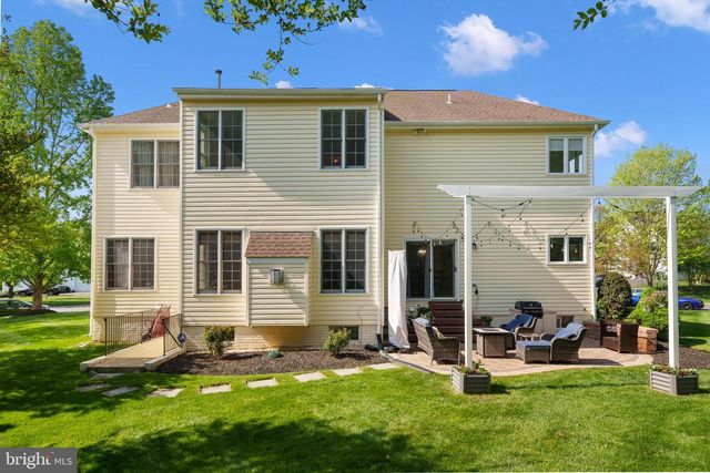 4209 HARDY RIDGE DR, Woodbridge, VA 22192