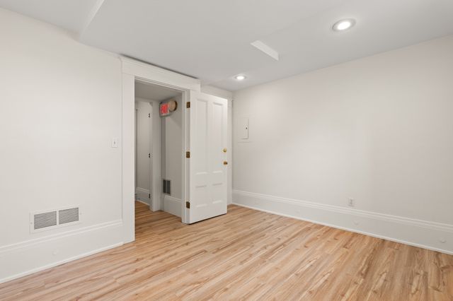 742 Massachusetts Ave 1B, Arlington, MA 02476