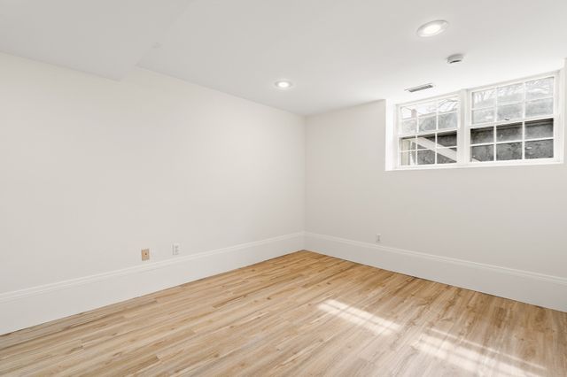 742 Massachusetts Ave 1B, Arlington, MA 02476