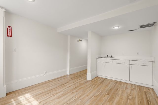 742 Massachusetts Ave 1B, Arlington, MA 02476
