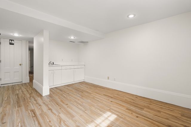 742 Massachusetts Ave 1B, Arlington, MA 02476