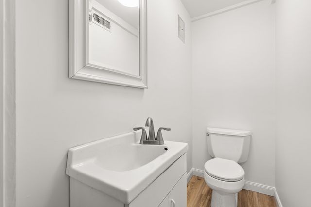 742 Massachusetts Ave 1B, Arlington, MA 02476