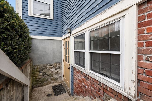 742 Massachusetts Ave 1B, Arlington, MA 02476