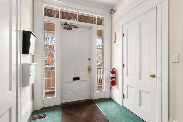 742 Massachusetts Ave 1B, Arlington, MA 02476
