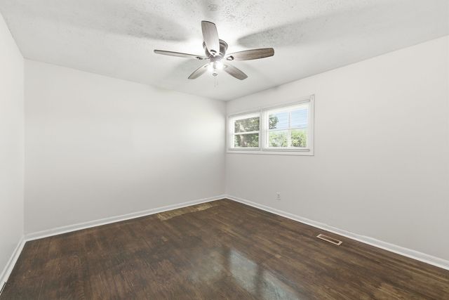 101 Circle Dr, Smyrna, TN 37167