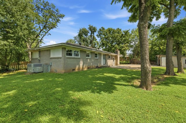 101 Circle Dr, Smyrna, TN 37167