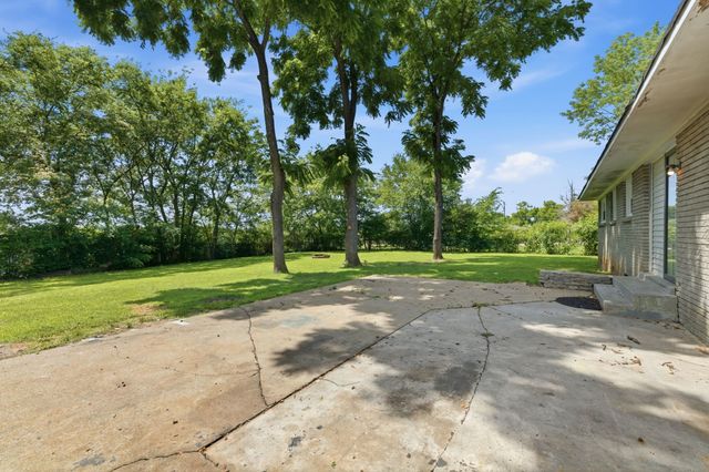 101 Circle Dr, Smyrna, TN 37167